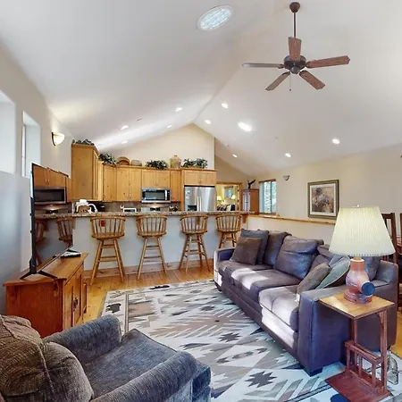 Kings Beach Retreat